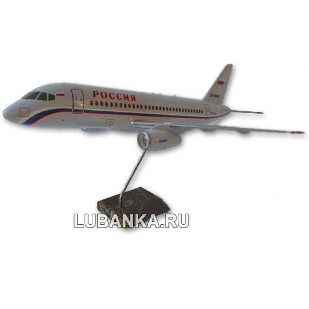 Модель самолета «Superjet 100»